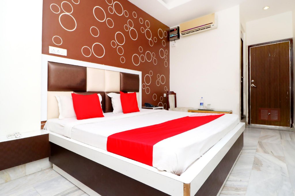 Фото Oyo 44668 Hotel Plazza