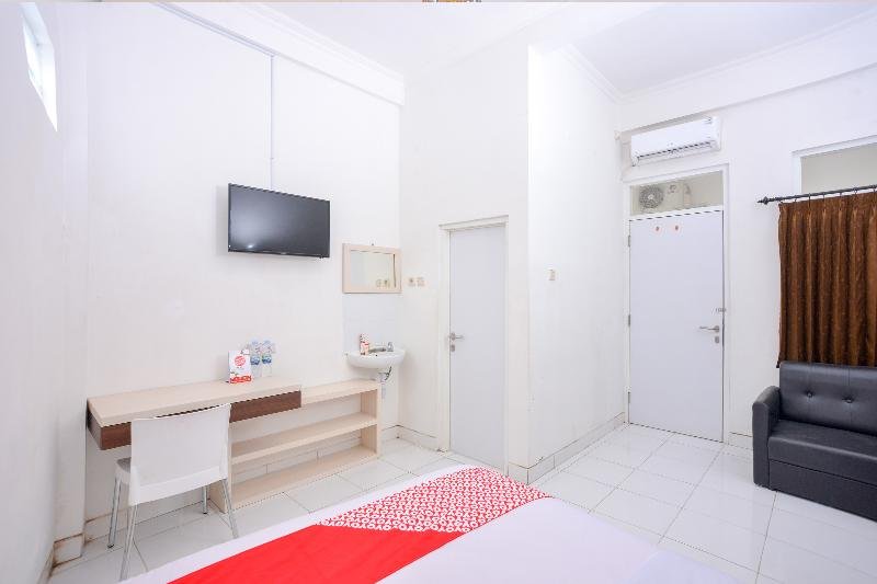 Фото RedDoorz Syariah @ Wisma Arya 2