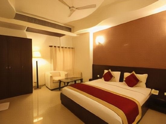 Фото Hotel Impress