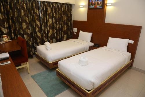 Фото Hotel Skml Grand