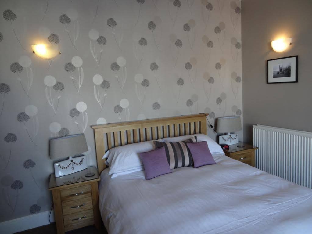 Фото Worth House