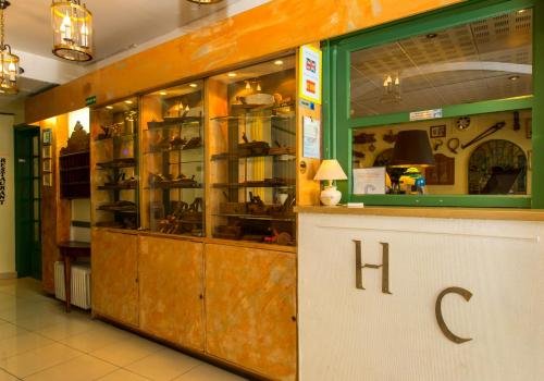 Фото Hotel du Commerce Et de Navarre