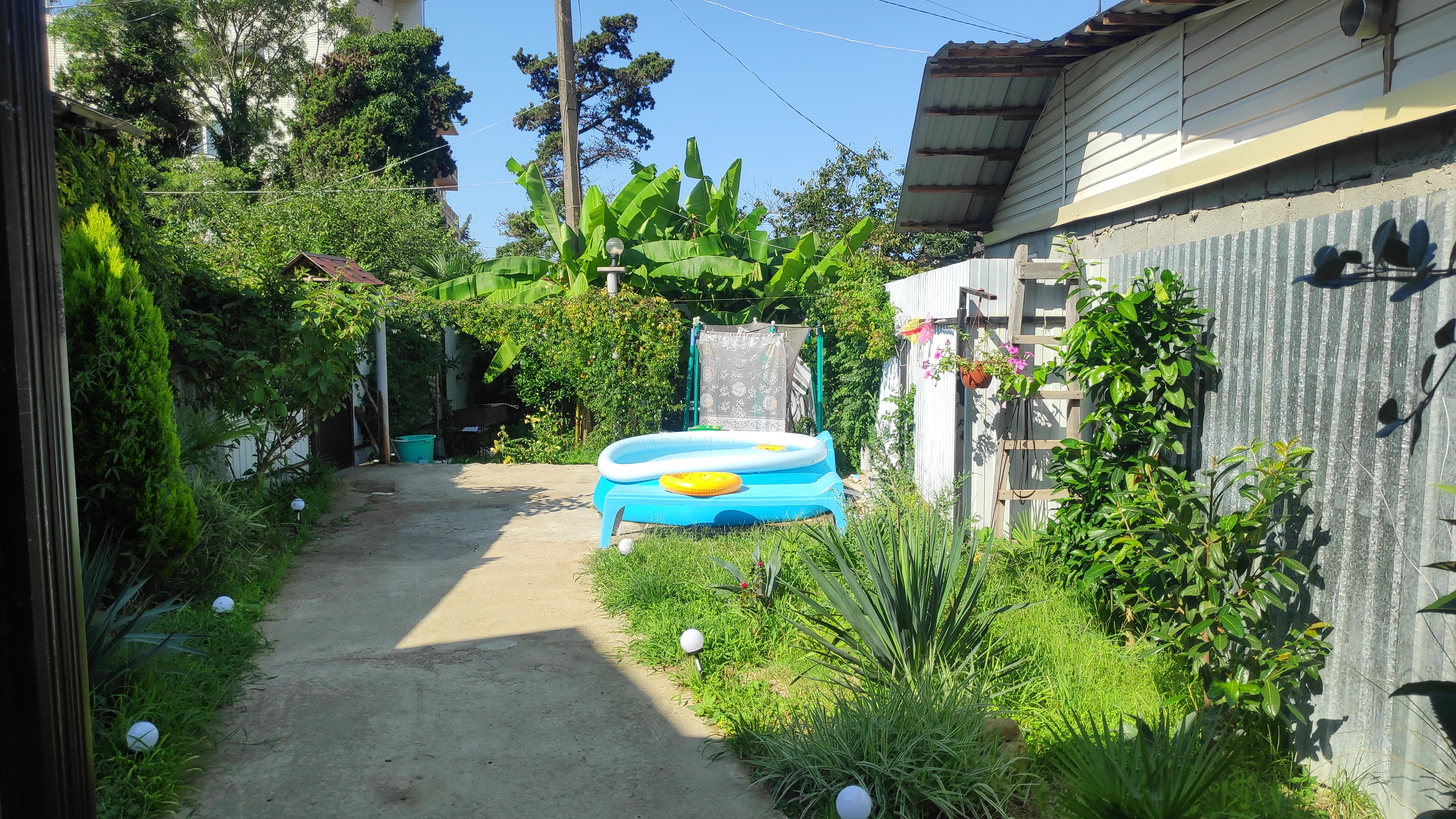 Фото Уютный дворик