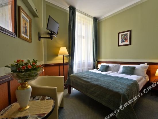 Фото Hotel Hastal Prague Old Town