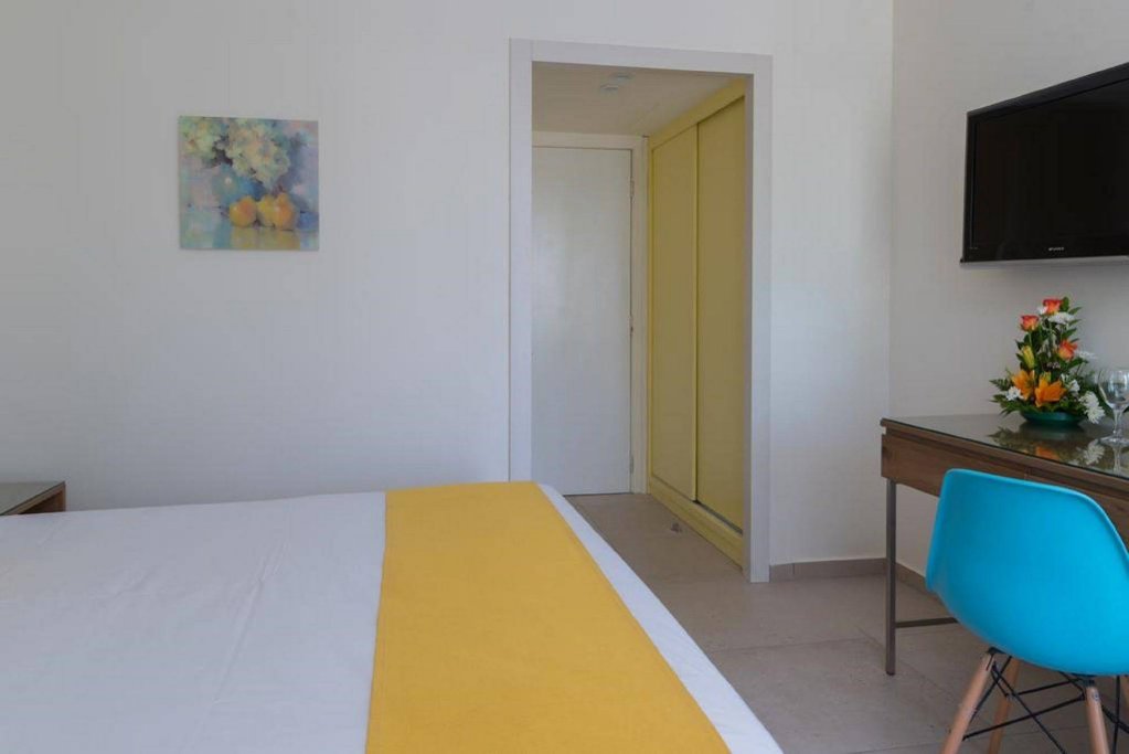 Фото Americana Hotel