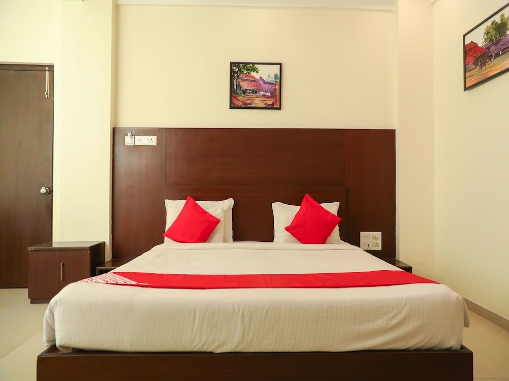 Фото Loharkar Family Hotel