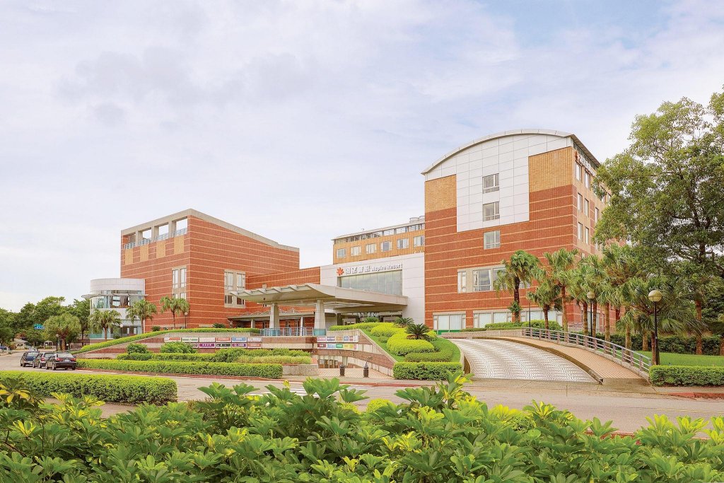 Фото отеля 1