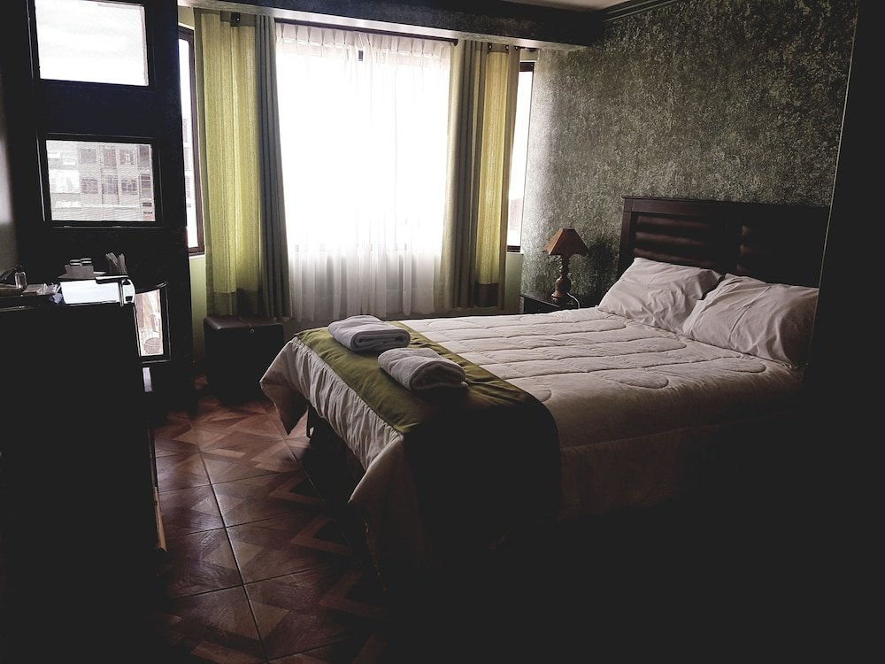 Фото Las Tholas Hotel