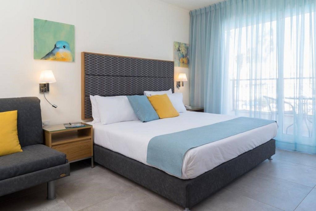 Фото Americana Hotel