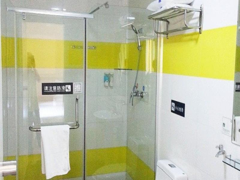 Фото 7 Days Inn Changsha Furong Square Subway Station Branch