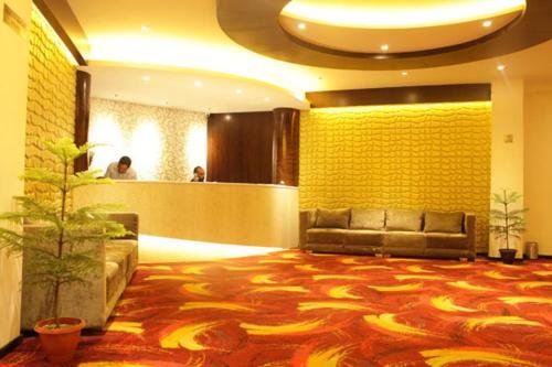 Фото Summit Montana Suites & SPA