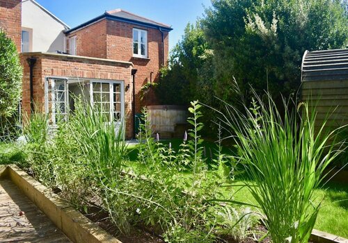 Жильё посуточно Gothic Cottage Impressive Ryde Coastal Home в Райде