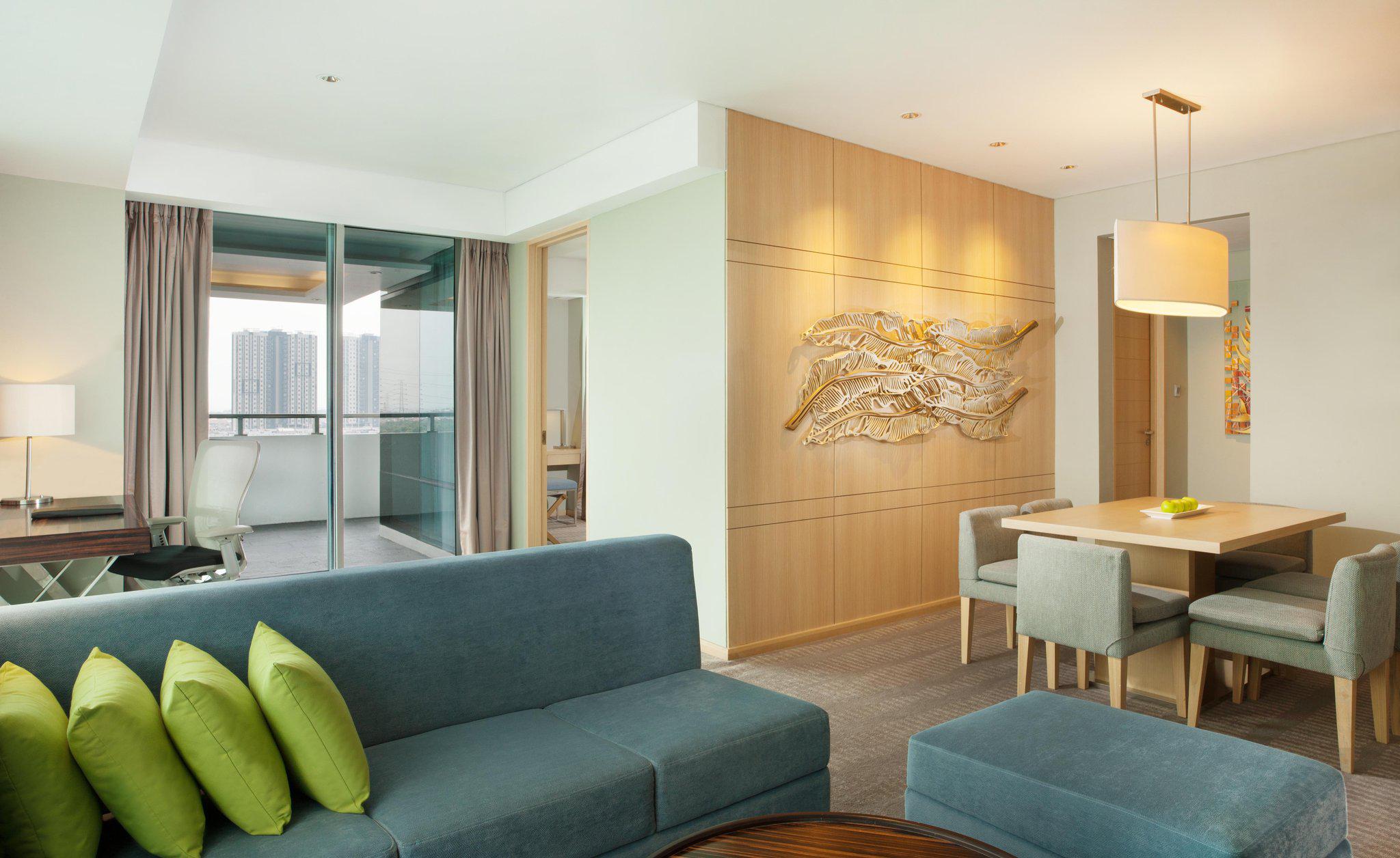 Фото Holiday Inn Jakarta Kemayoran