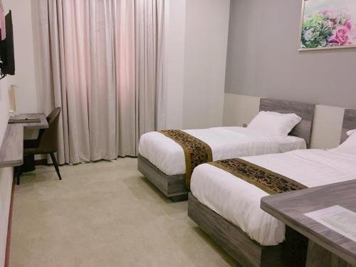 Фото Green Rose Hotel