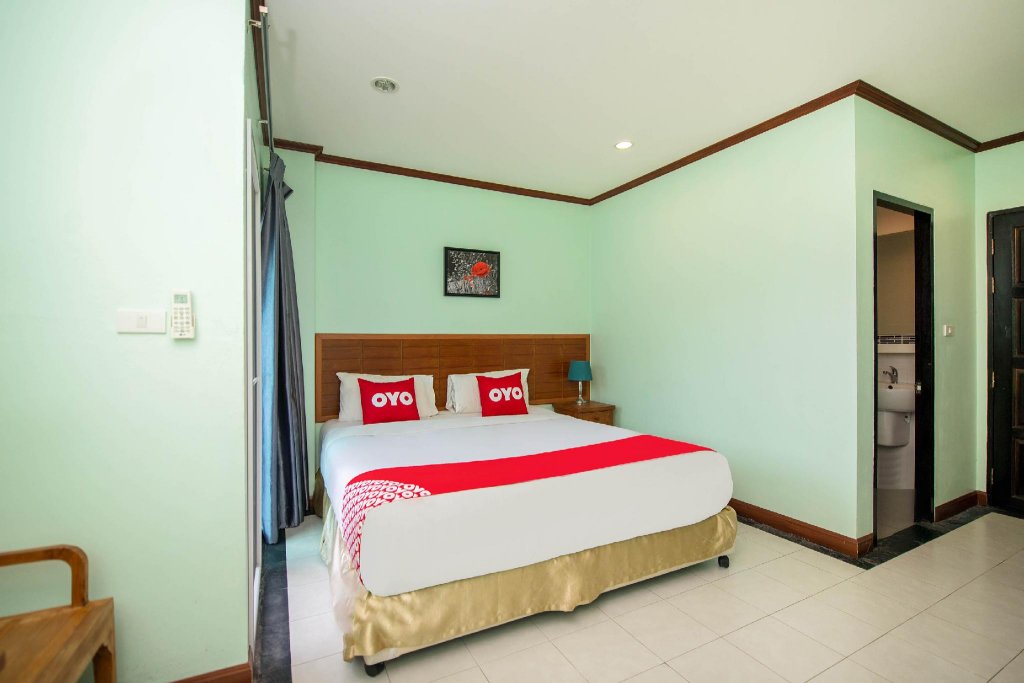 Фото Chusri Hotel