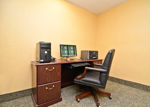 Фото Holiday Inn Poughkeepsie