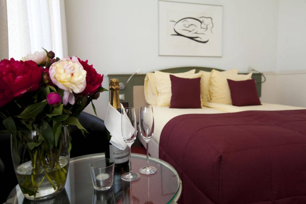 Фото Fitz-Roy Urban Hotel Bar And Garden