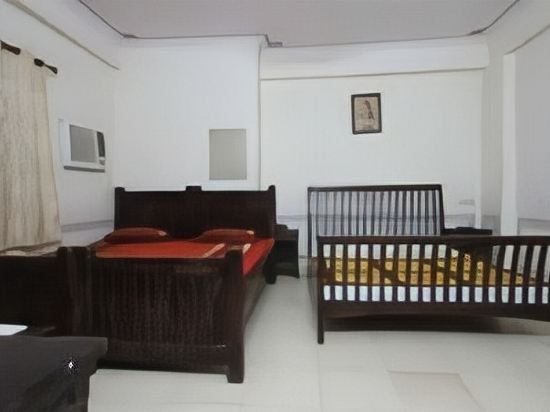 Фото Hotel Raghuraj Palace