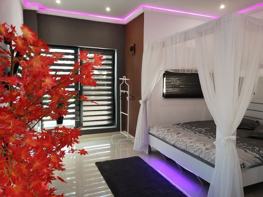 Фото Urban Garden Aparthotel