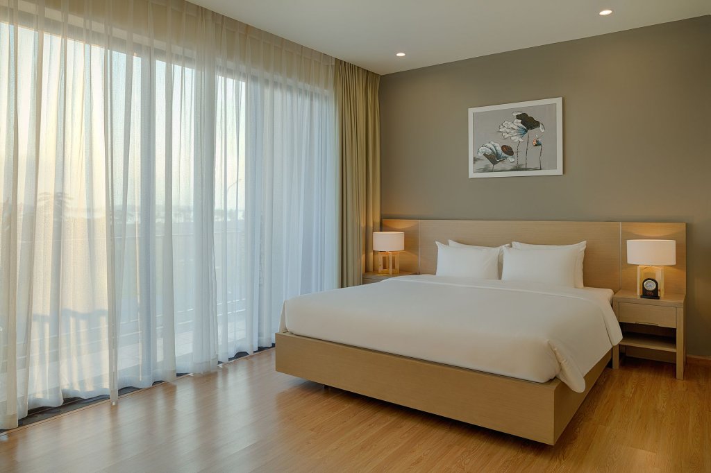 Фото Royal Lotus Halong Resort & Villas