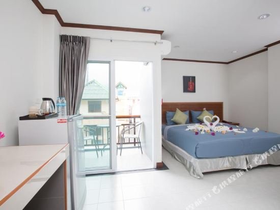 Фото Chusri Hotel