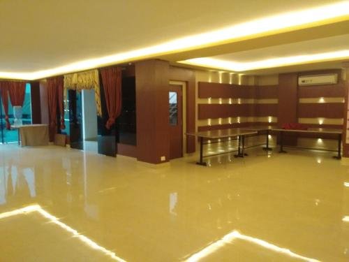 Фото Hotel Dolphin International