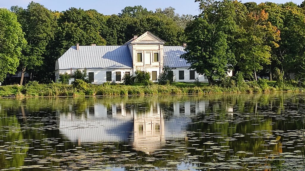Маёнтак Падароск, музей, Гродненская область, Волковысский район, агрогородок Подороск, парк Бохвицев — Яндекс Карты
