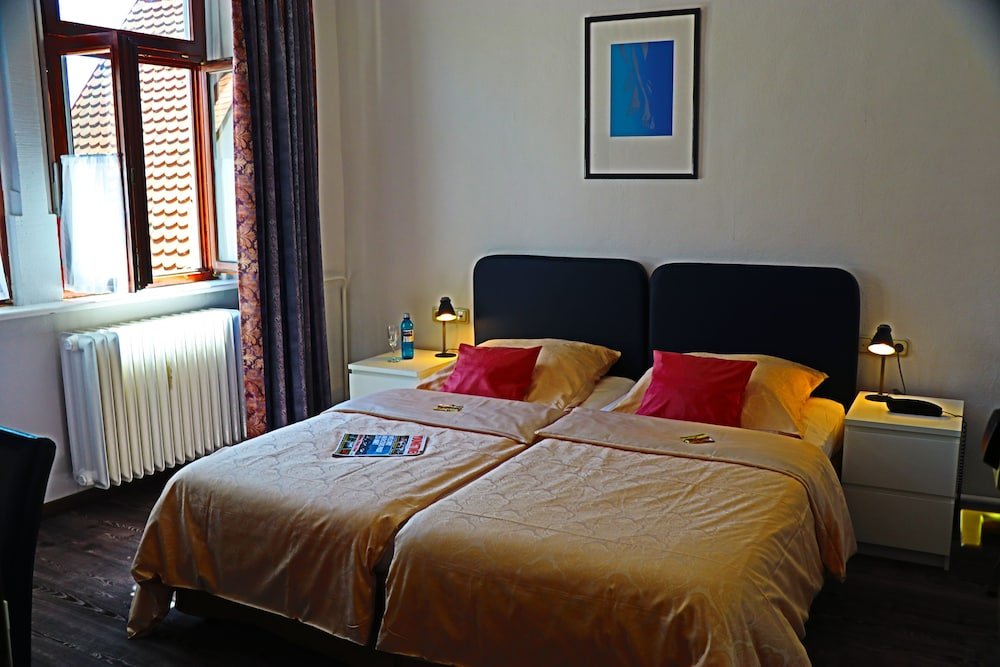 Фото Hotel Garni Altes Brauhaus