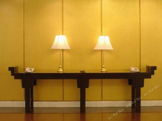 Фото Guangdong Hotel