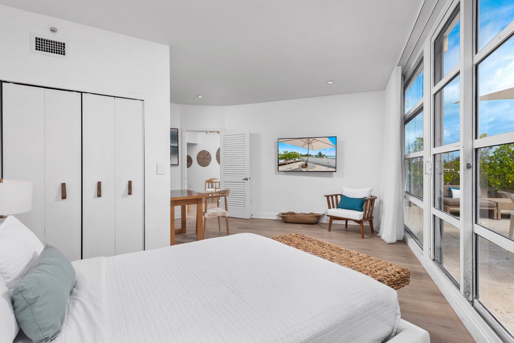 Фото Bentley Hotel South Beach