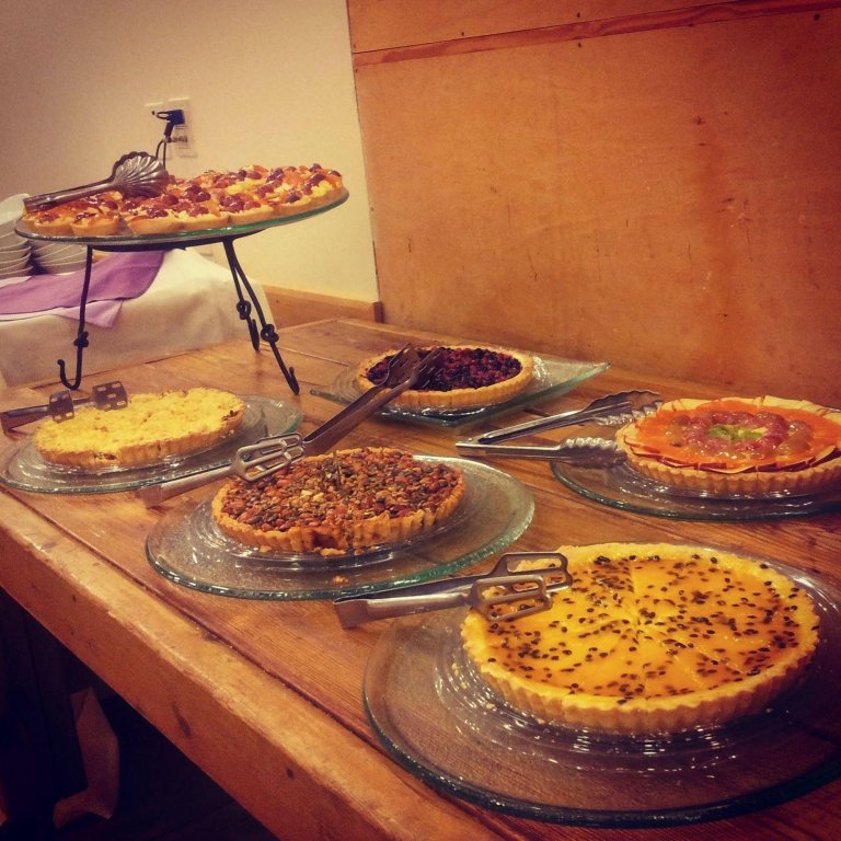 Фото Tzuba Hotel