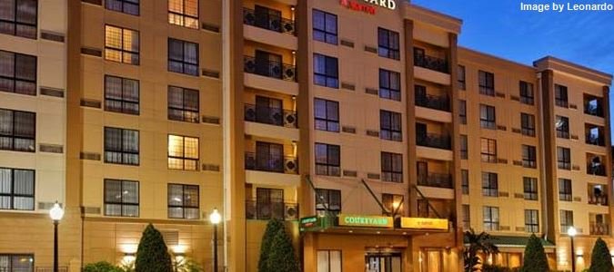 Фото Courtyard by Marriott Tampa Downtown