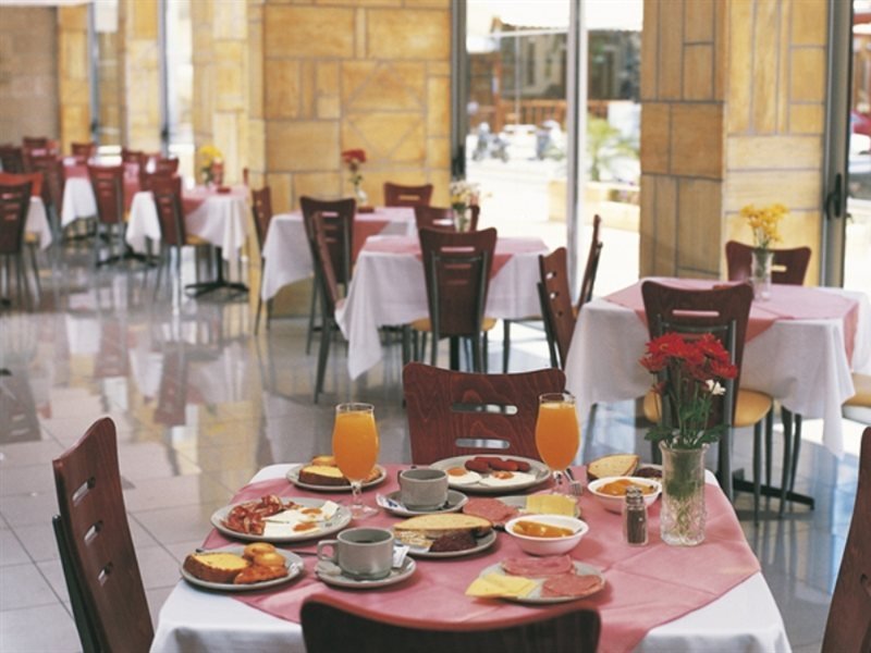 Фото Athena Hotel