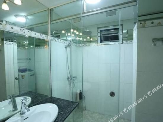 Фото Tuti Lakeside Homestay