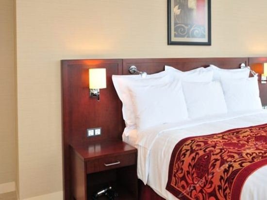 Фото Marriott Executive Apartments Atyrau