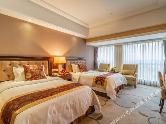 Фото Chengdu Jinlong Hotel