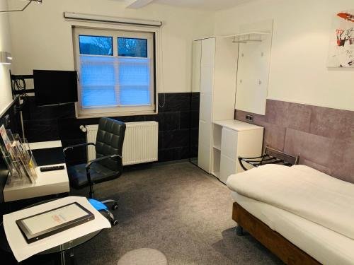 Фото Schloss Hotel Landstuhl