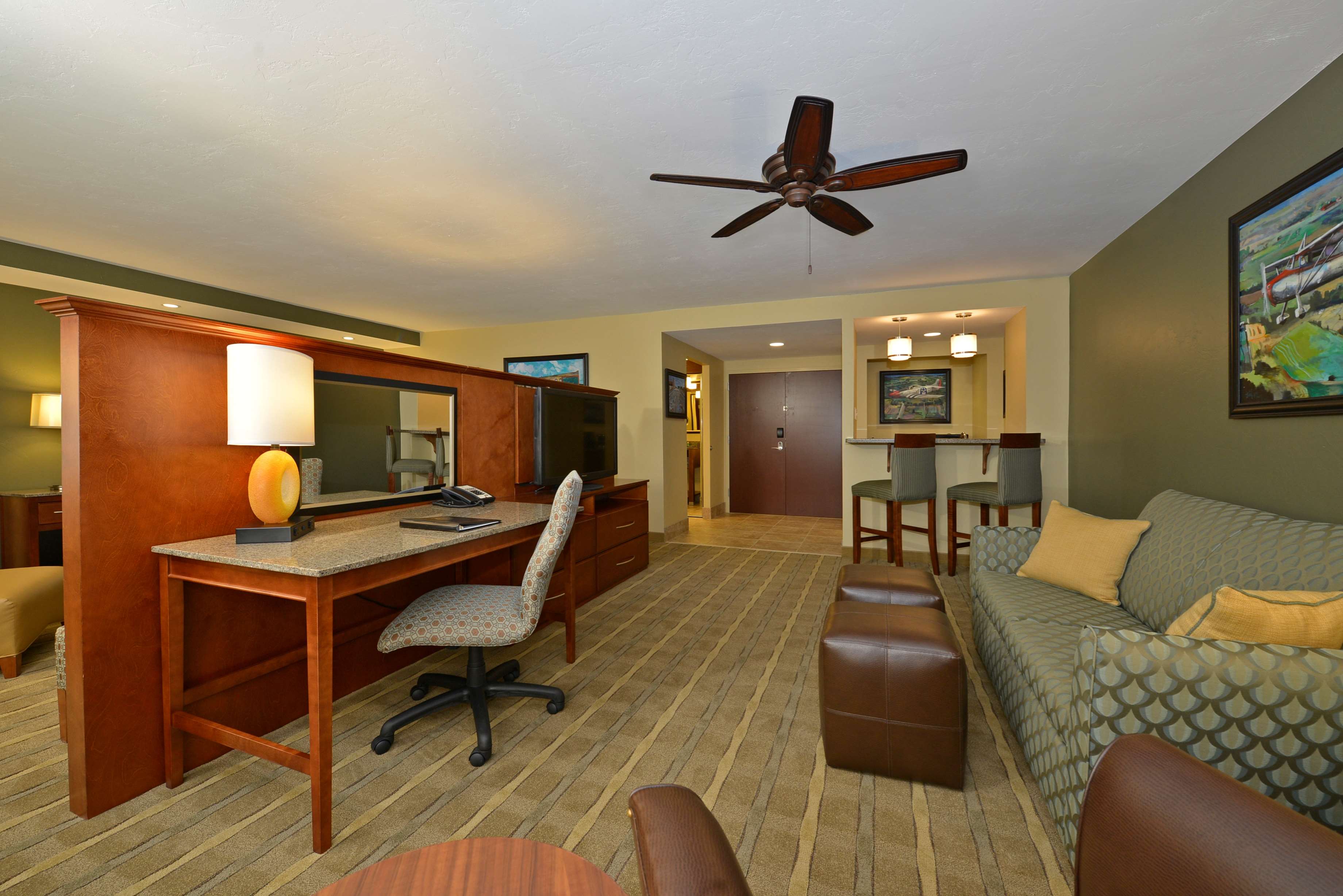 Фото Best Western Premier Waterfront Hotel & Convention Center