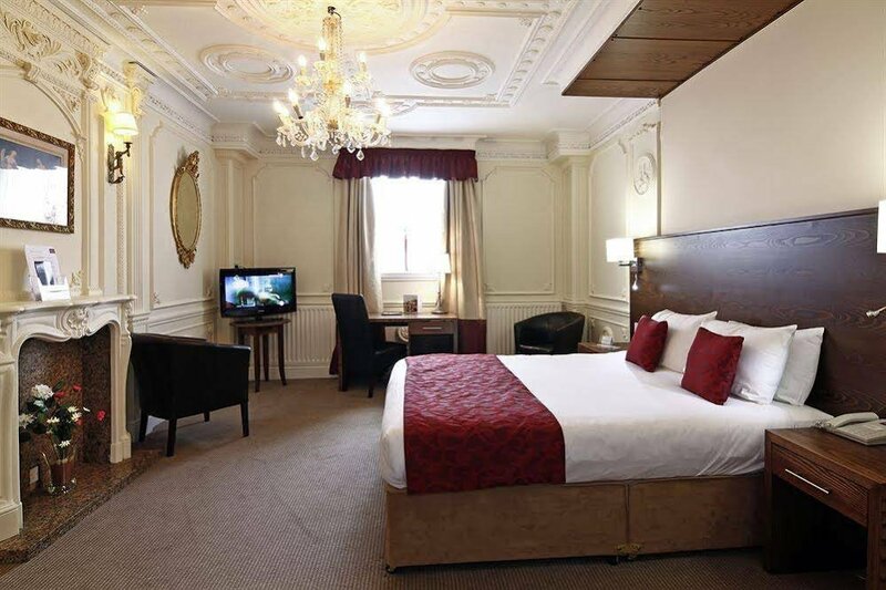 Гостиница Oyo Connaught Hotel Wolverhampton в Вулвергемптоне