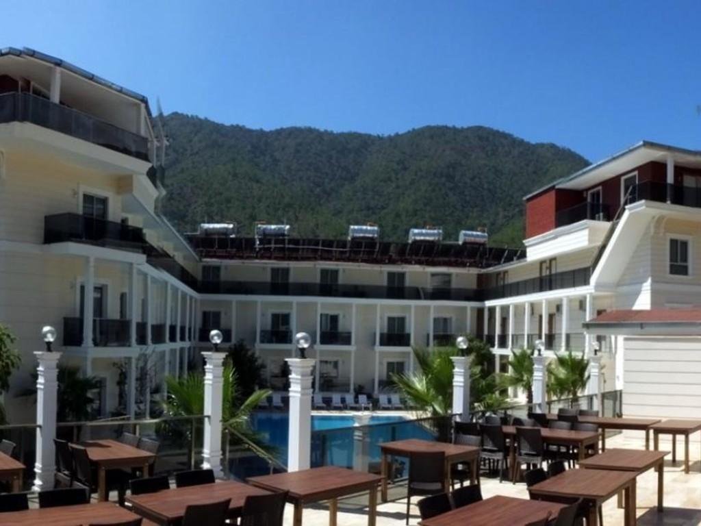 Фото отеля 1