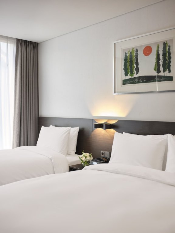 Фото Nine Tree by Parnas Seoul Insadong