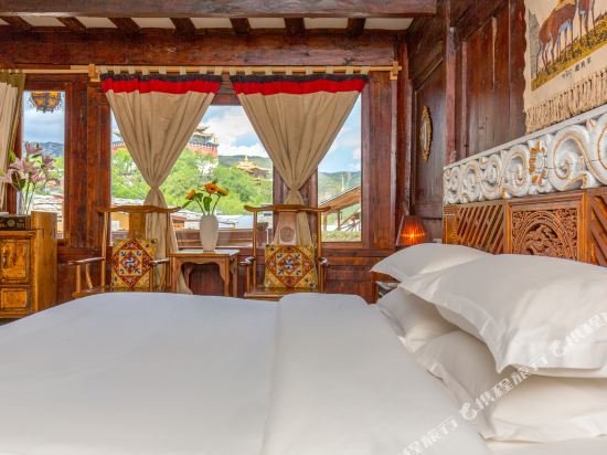 Фото Shangri La E Outfitting Boutique Hotel