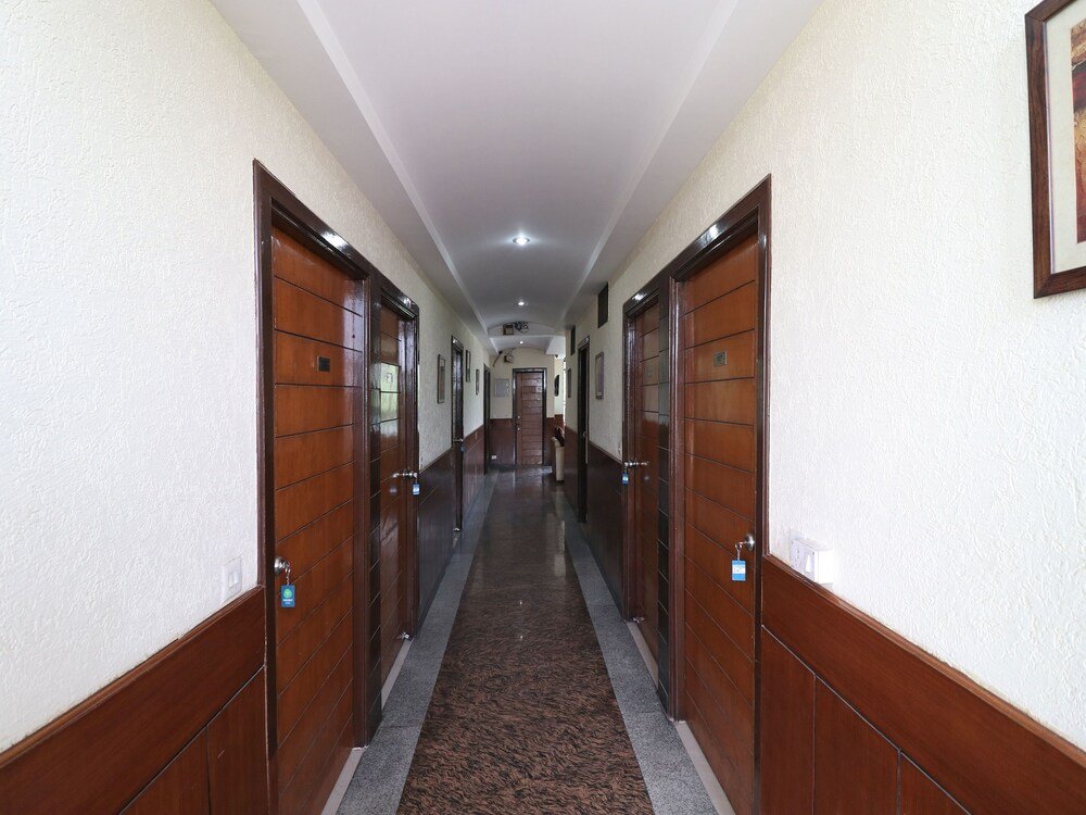 Фото Oyo 2595 Hotel City Star