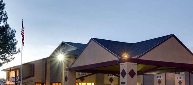 Фото Super 8 by Wyndham Denver Stapleton