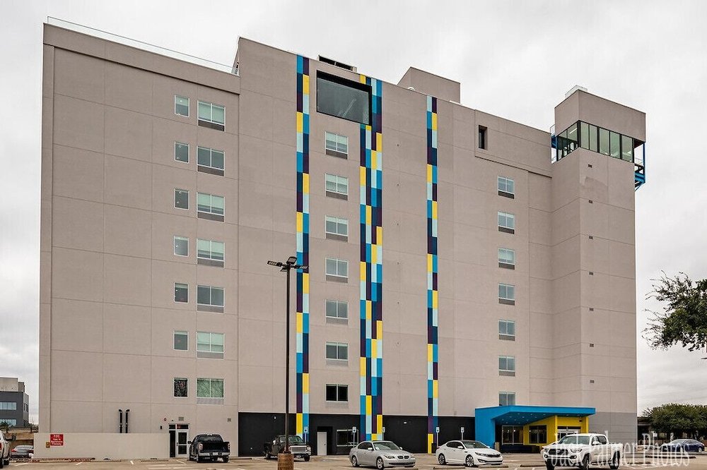 Фото Tru by Hilton Dallas Downtown Market Center