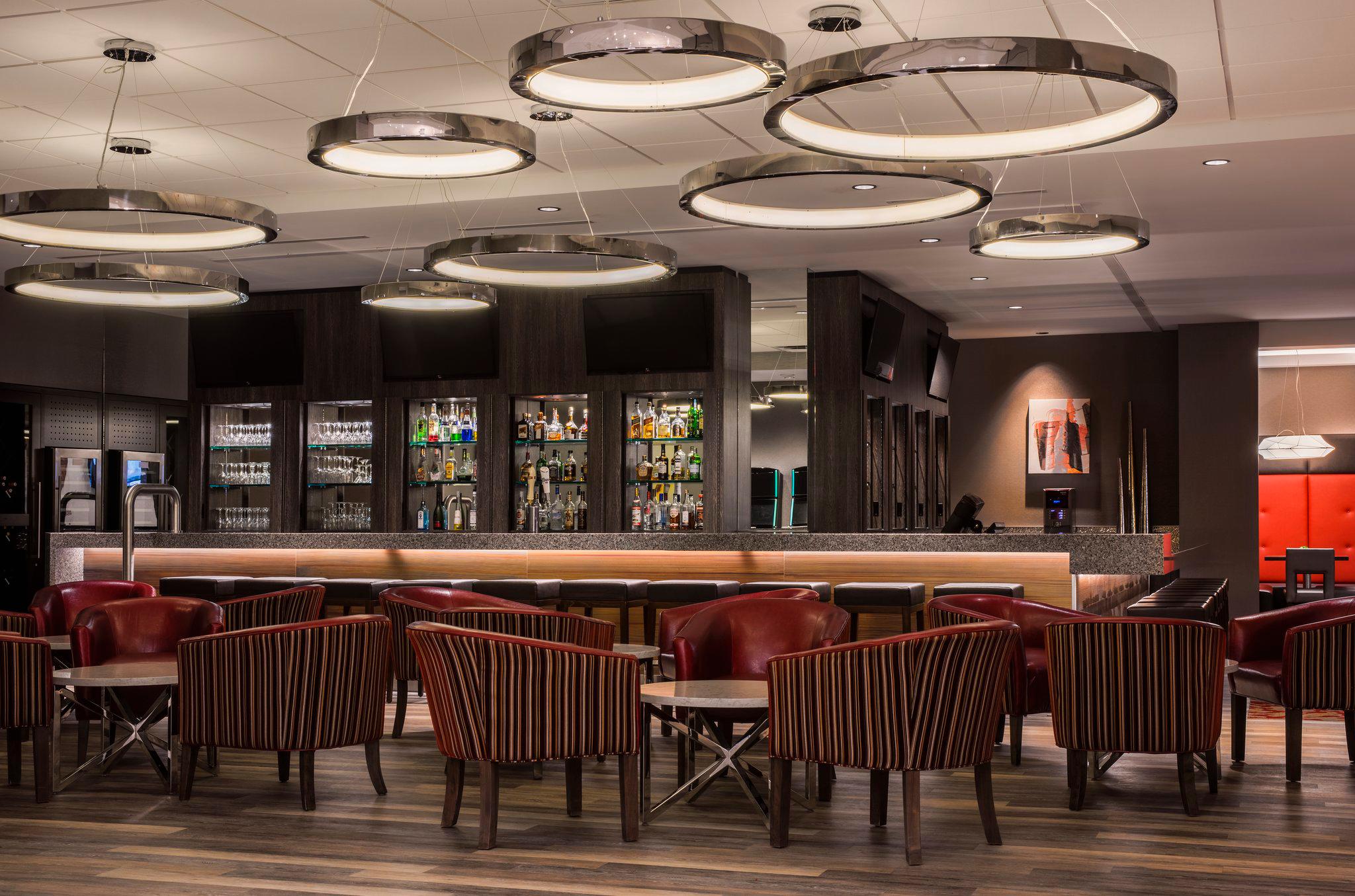 Фото Holiday Inn Winnipeg-South by ihg