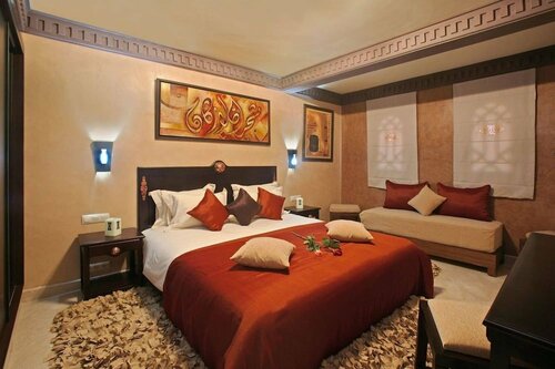 Гостиница Villa Aia - 4 Royal Suites With Breakfast в Марракеше