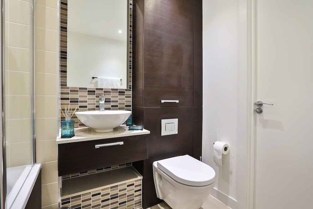 Фото 2 Bed 2 Bath flat close to underground