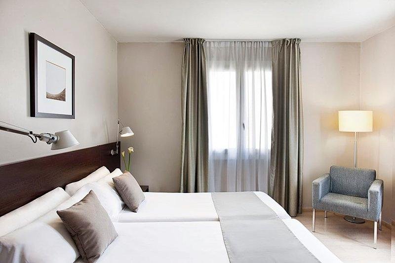 Фото Hotel Prisma Barcelona