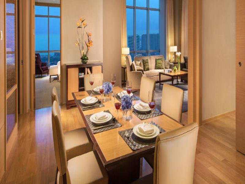 Фото Somerset Grand Central Dalian